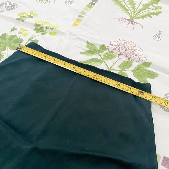 Aritzia Sunday Best Fluted Ruffle Hem Mini Skirt Dark Green Size 0 - Picture 6 of 8